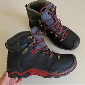 KEEN Torino Mid Waterproof Hiking‎ boots size 6